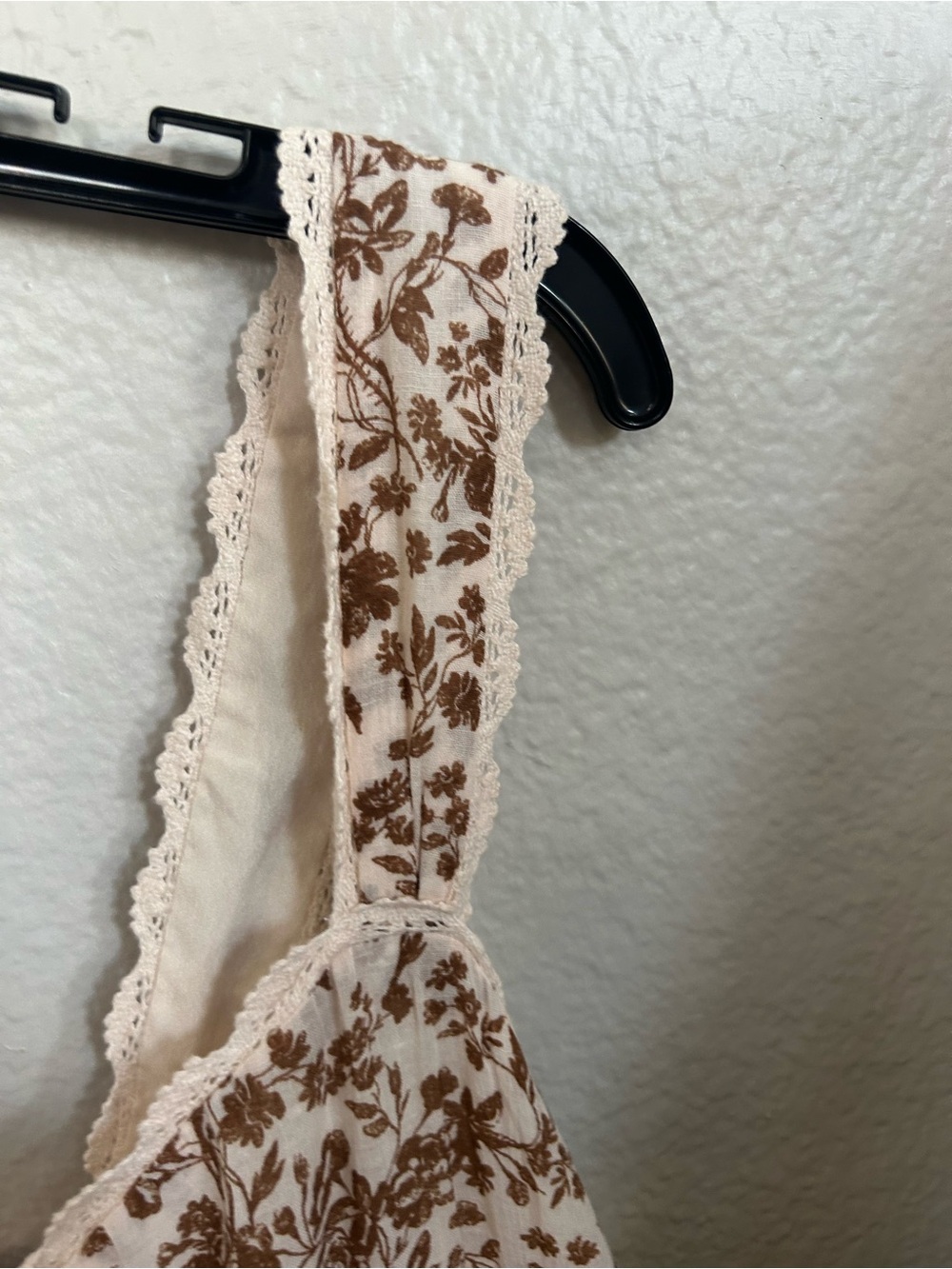 American Eagle Outfitters Cream and Brown Floral Midi Dress - Picture 12 of 13